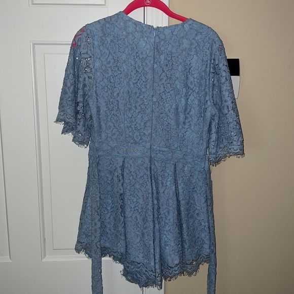 NBD Mila lace romper size medium - Picture 4 of 5